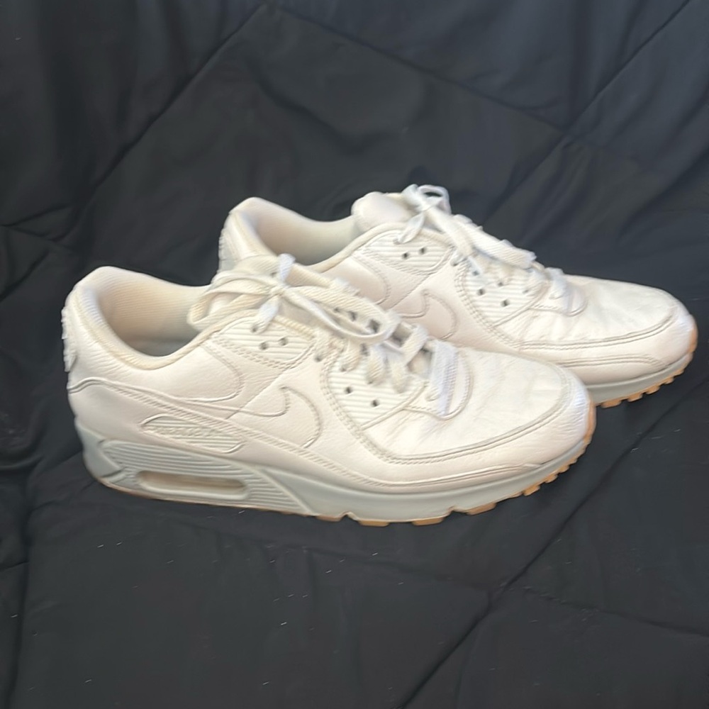 Men’s Nike AIR Size 11